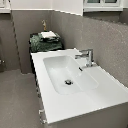 Bilocale Chic Ponte Nuovo ميلان